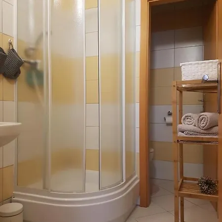 Horec A32 Апартаменты Доновалы